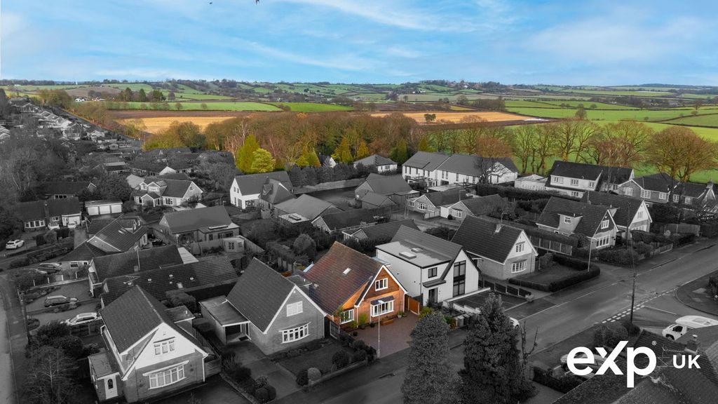 Property photo 2 of 38