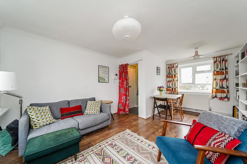 Property photo 2 of 12 2.Jpg