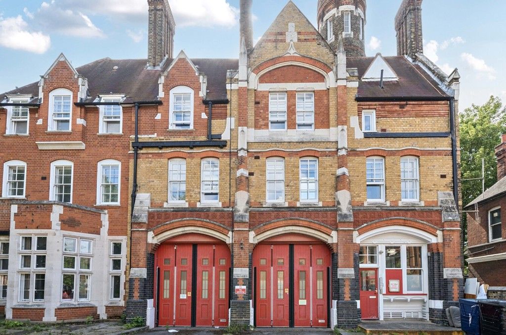 Property photo 2 of 13 1288499-12-683Dbc...