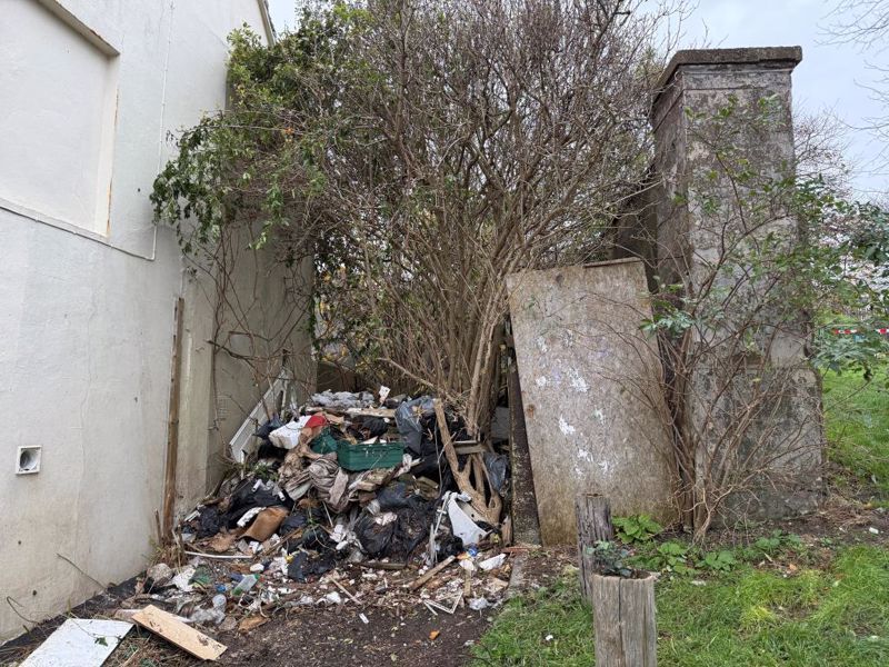 Property photo 3 of 6 Photo 2