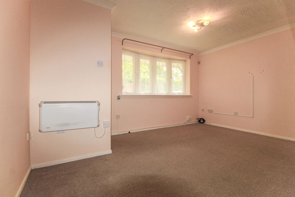 Property photo 3 of 17 Img 9216