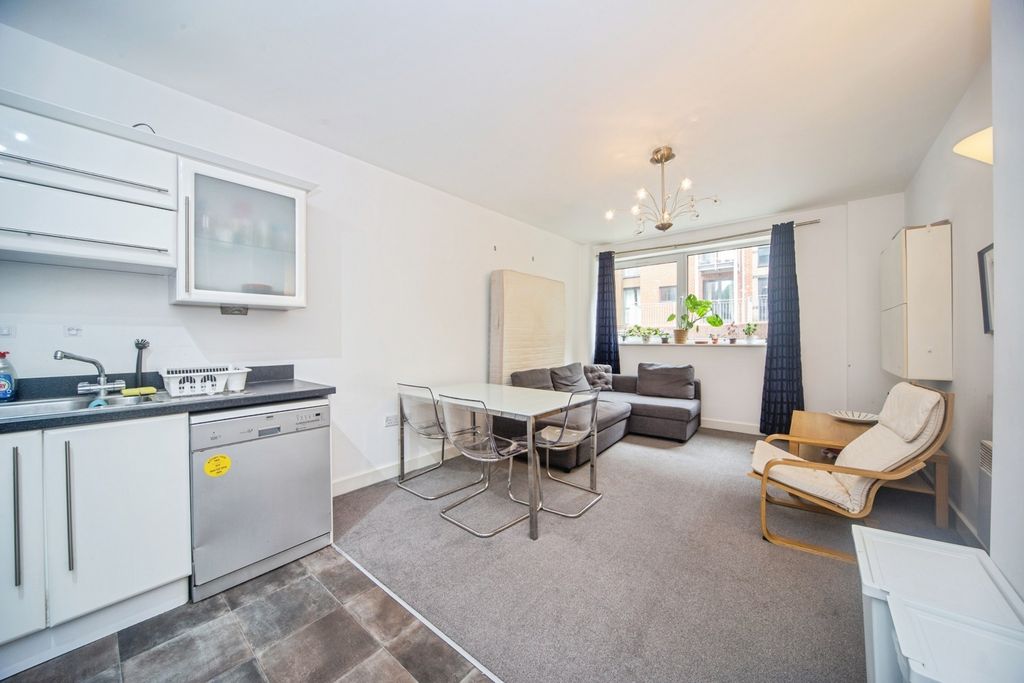Property photo 3 of 13 Pbox-Img.Jpg