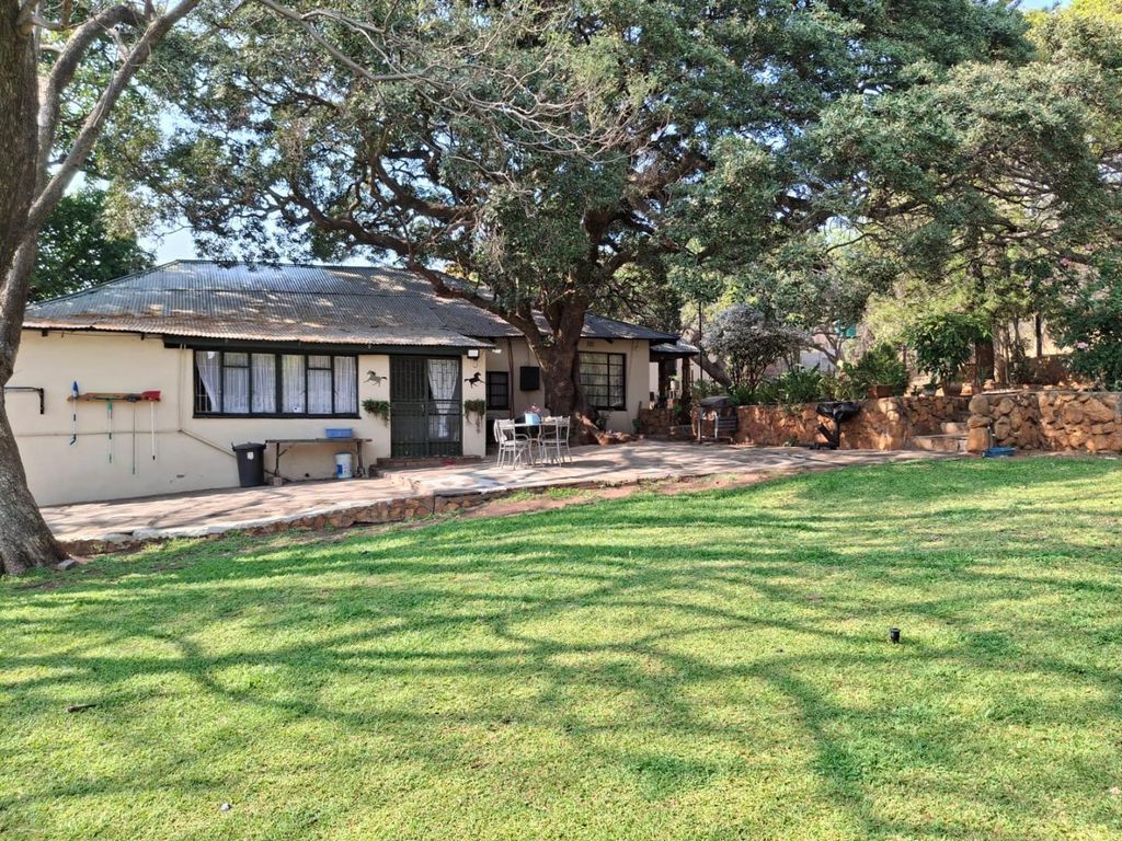 Property photo 1 of 27