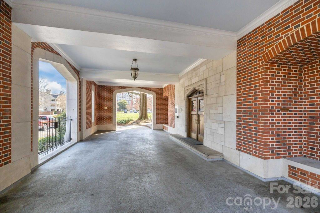 Property photo 3 of 38 <Alttext/>