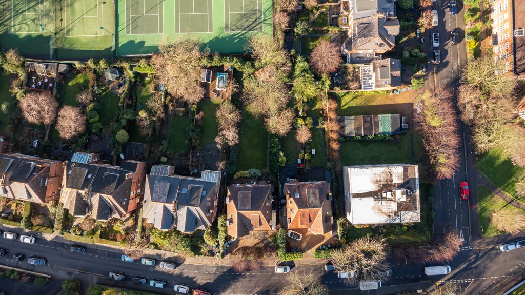 Property photo 3 of 7