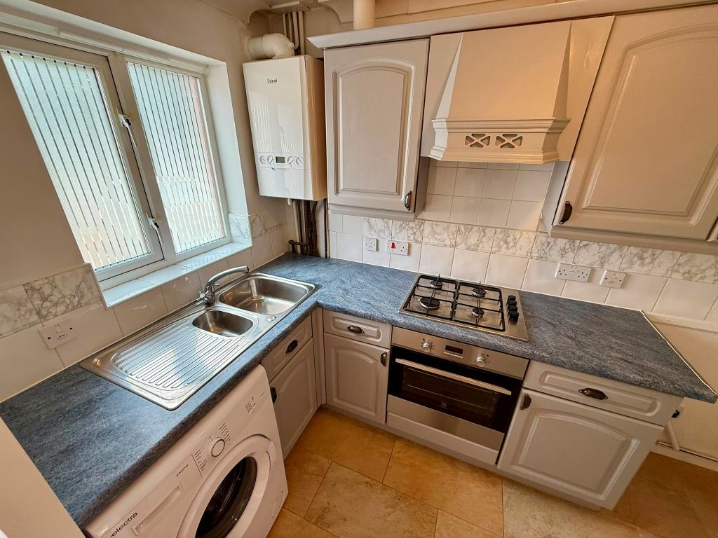 Property photo 2 of 11