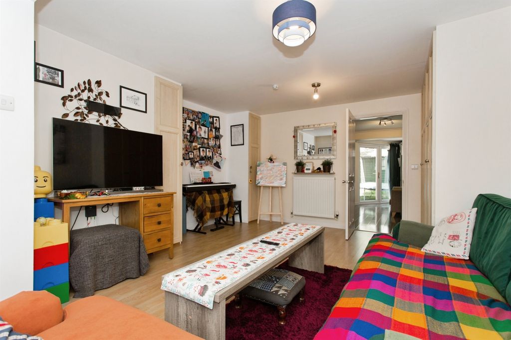 Property photo 2 of 14