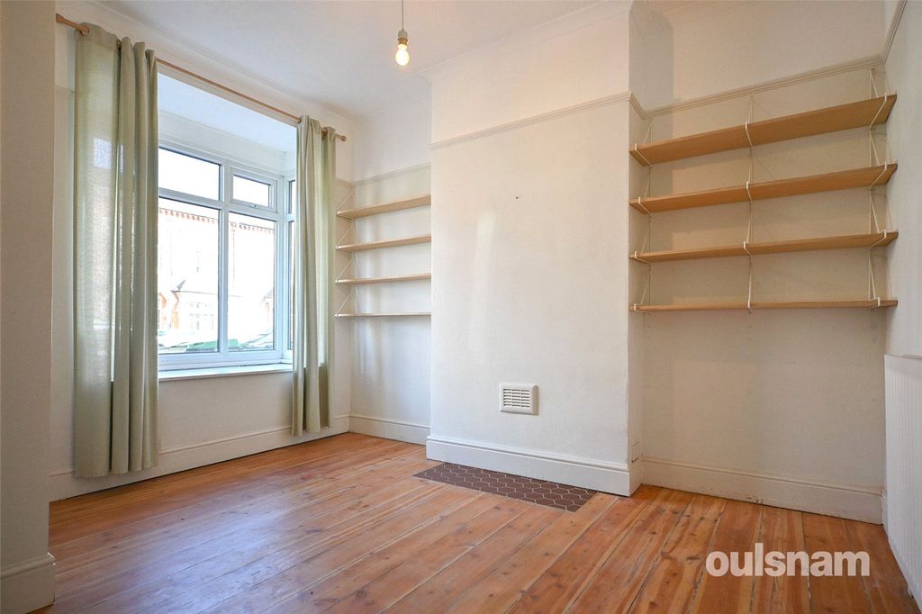 Property photo 2 of 21 Picture No. 14