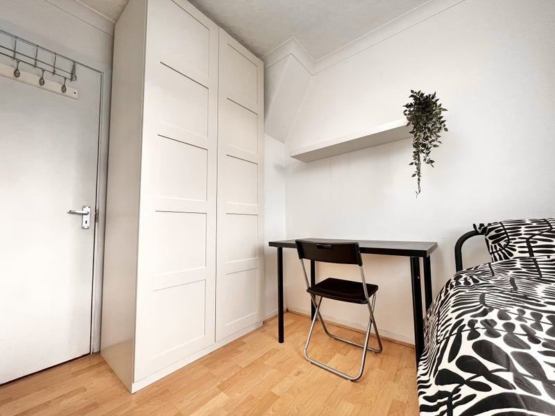 Property photo 2 of 5