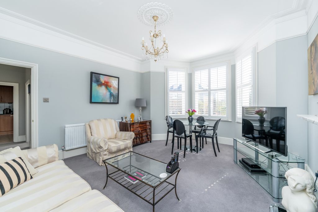 Property photo 3 of 11