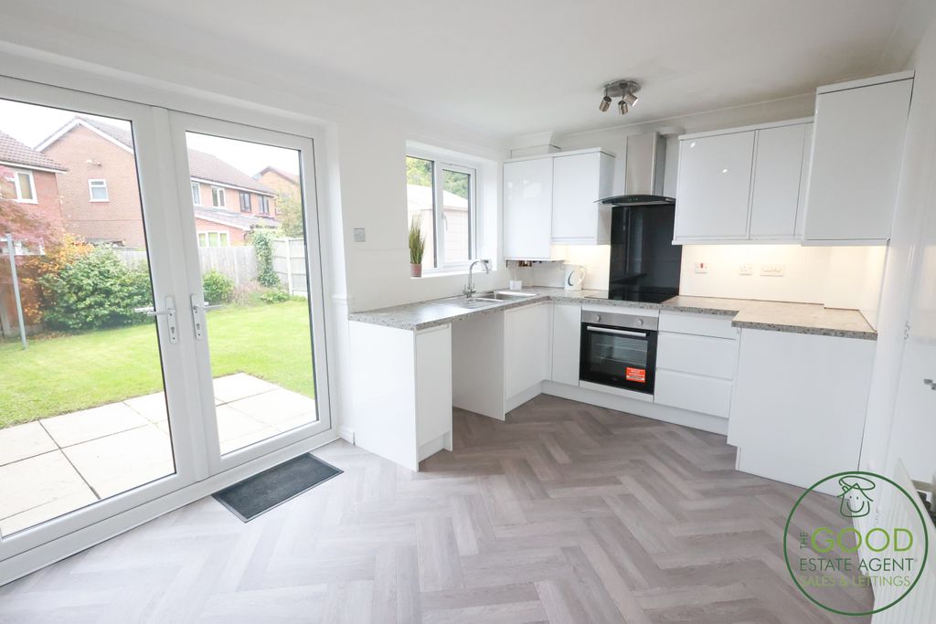 Property photo 2 of 21