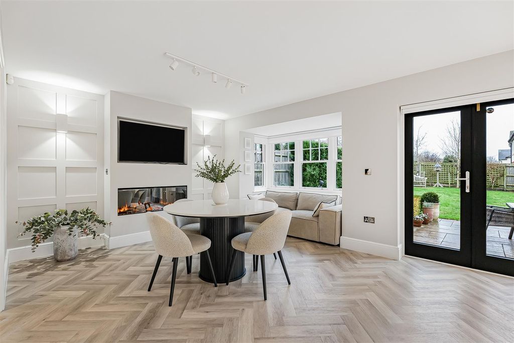 Property photo 3 of 28 46_67997.Jpg