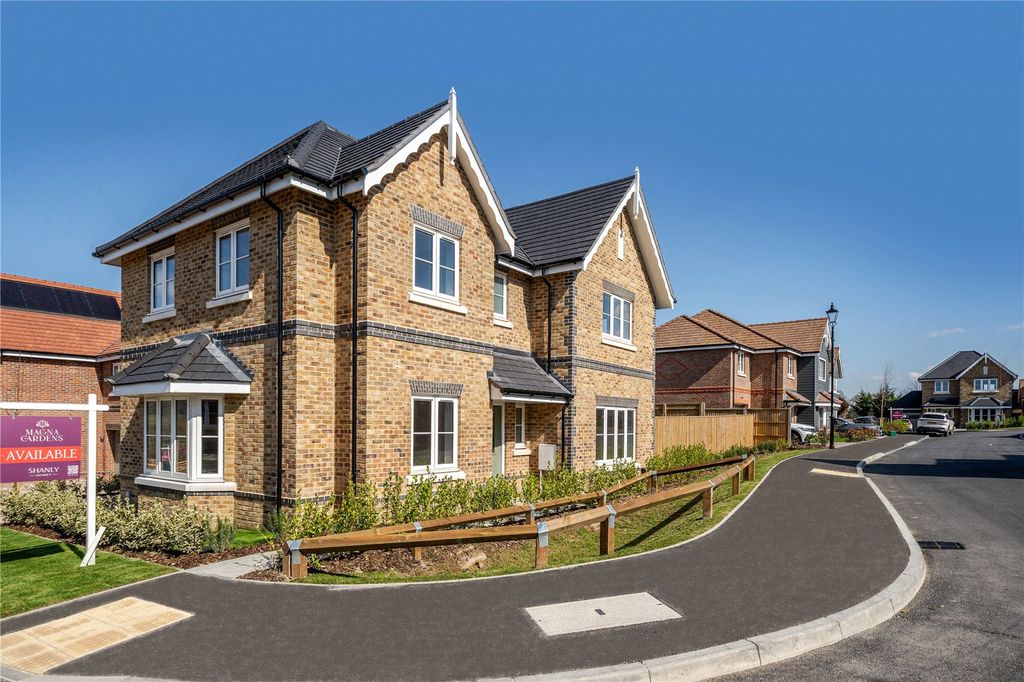 Property photo 1 of 10 External