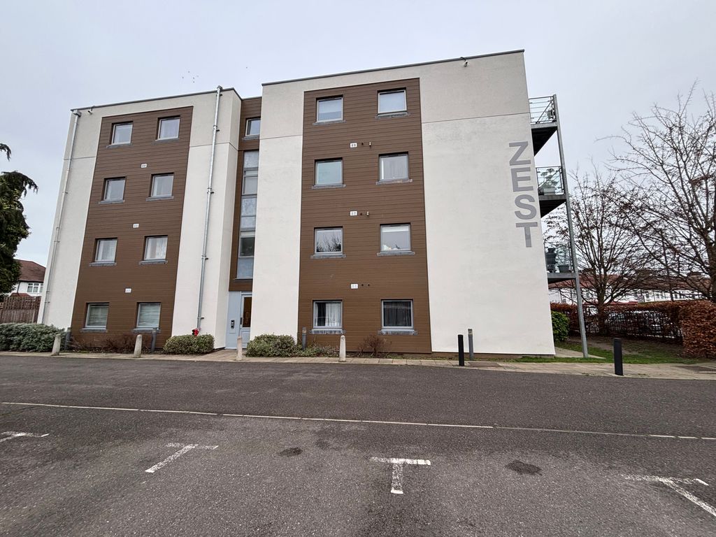 Property photo 2 of 8