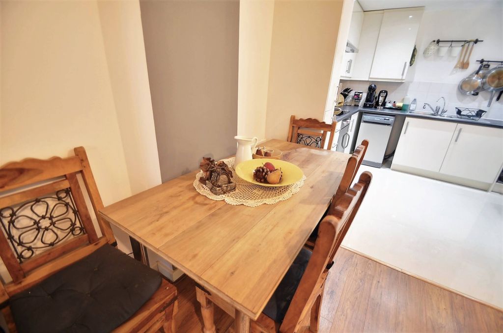 Property photo 3 of 15 Dining Area.Jpg