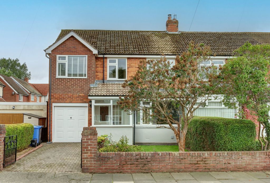 Property photo 1 of 23