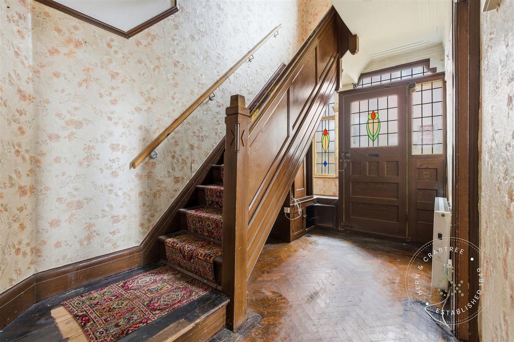 Property photo 2 of 28 Hern Crabtree-13.Jpg