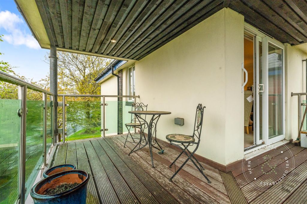 Additional image 28 of 2 bed flat for saleCyncoed Gardens, Cardiff CF23
