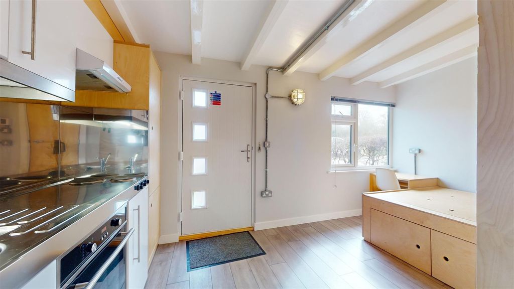 Property photo 2 of 8 Wad-More-Entry-03202024_120536.Jpg