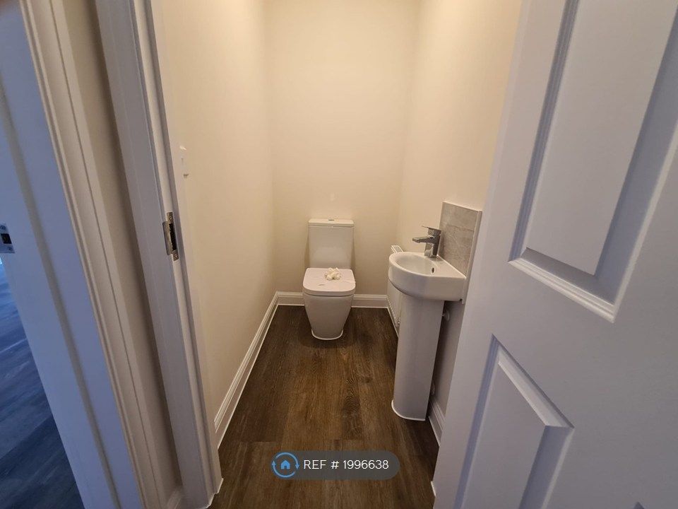 Property photo 3 of 14 Guest Toilet - Downstairs