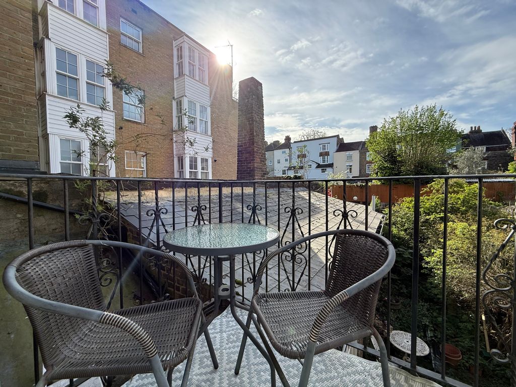 Property photo 3 of 7