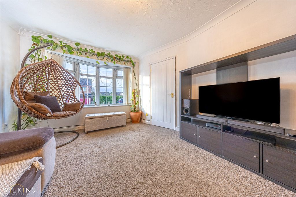 Property photo 2 of 37 Picture No. 10