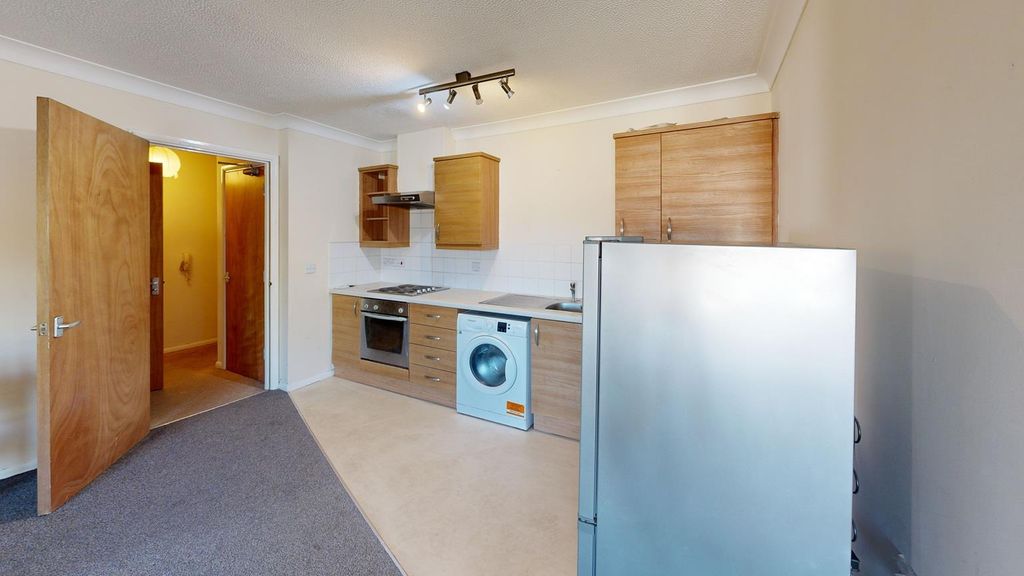 Property photo 3 of 9 3.Jpg