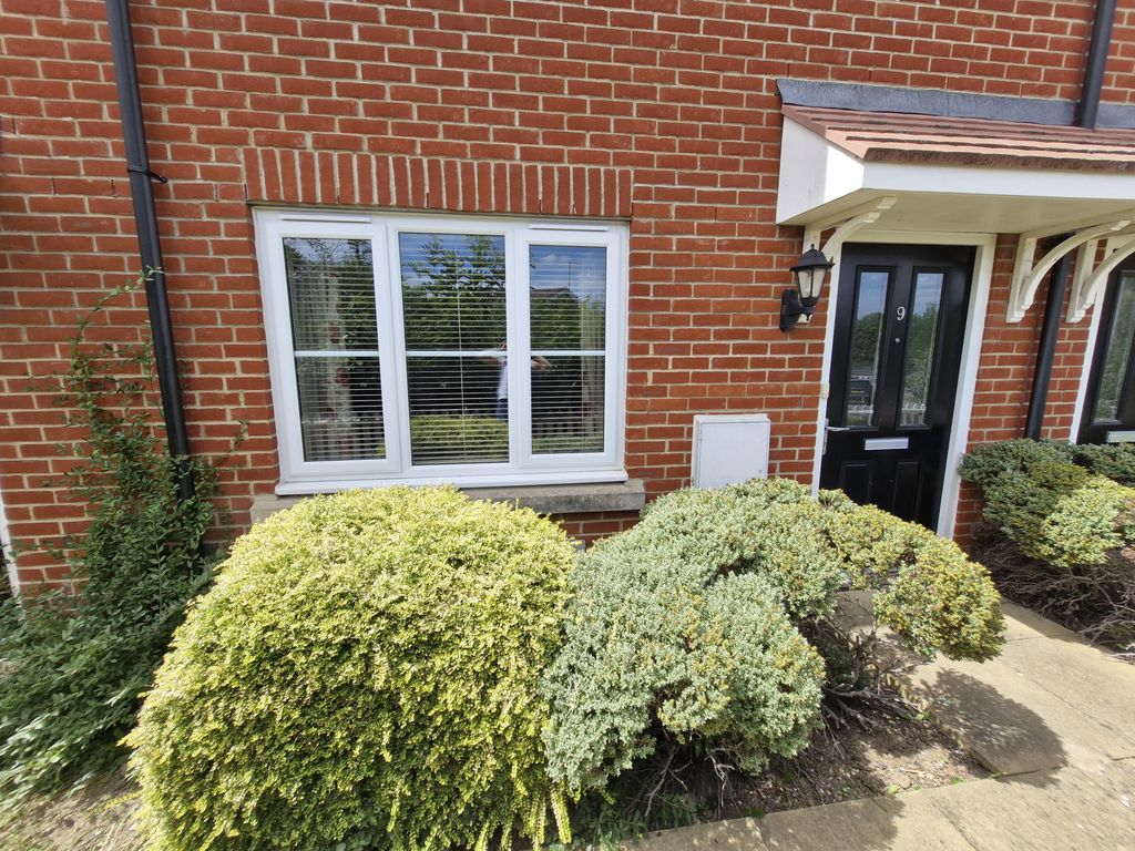 Property photo 1 of 21