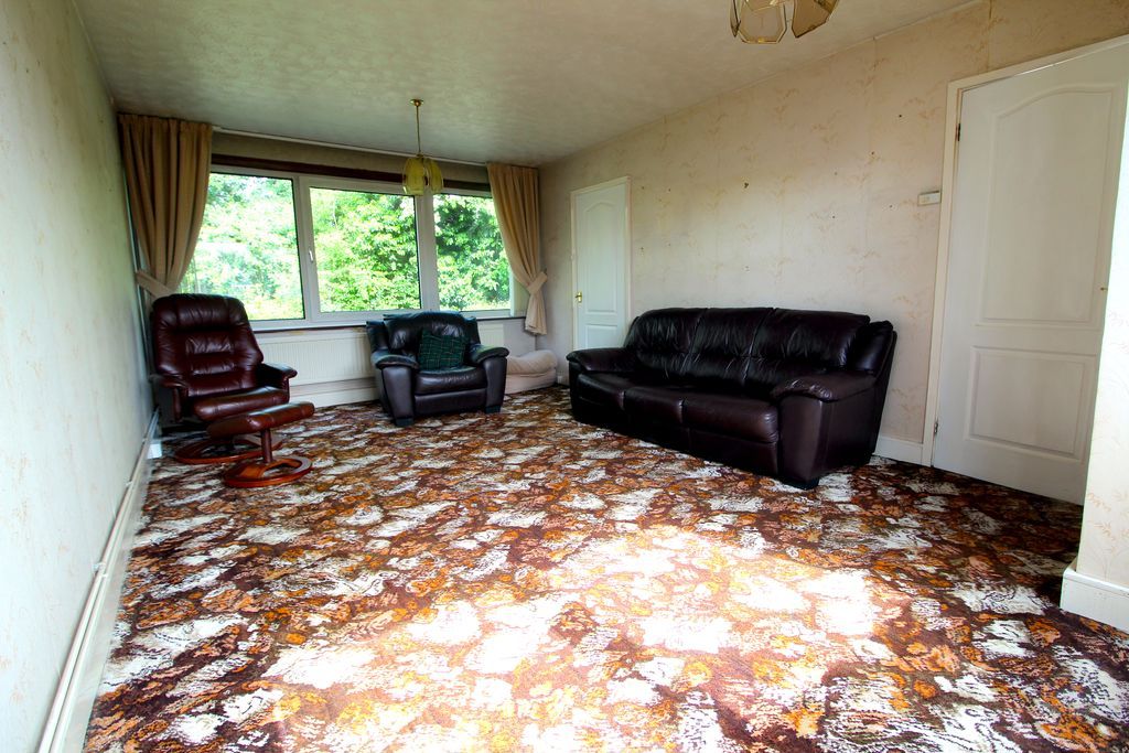 Property photo 2 of 14 Living Room