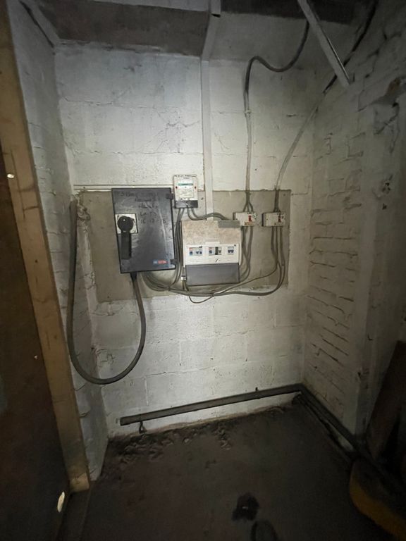 Property photo 3 of 3