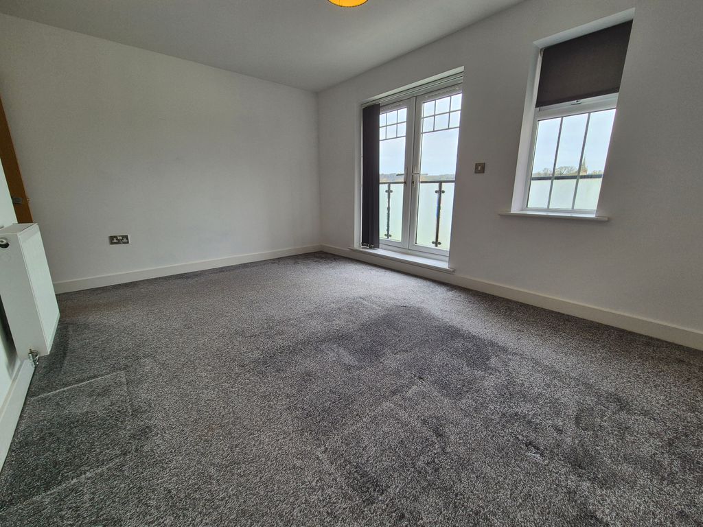 Additional image 14 of 2 bed flat for saleSwan Street, Petersfield GU32