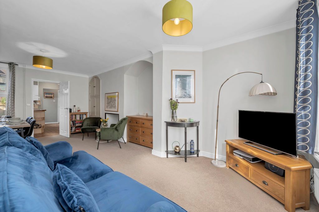 Property photo 2 of 15 Sitting Room