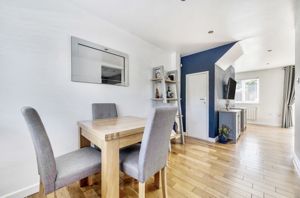 Property photo 2 of 17 1294213-8-68271F0...