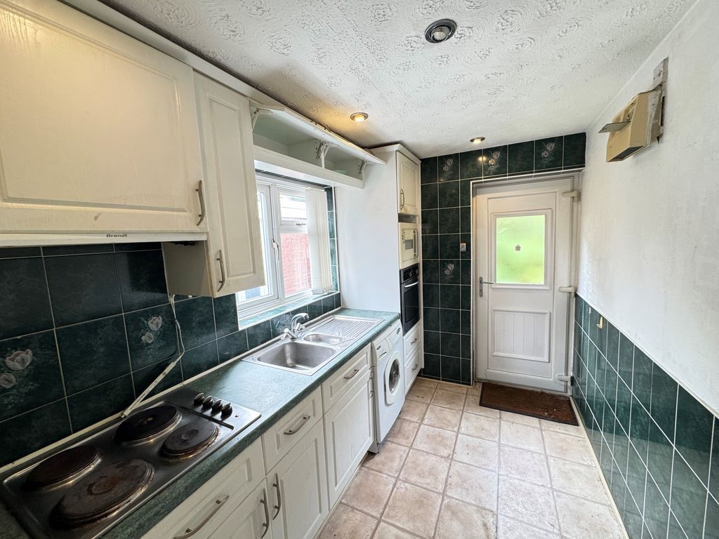 Property photo 2 of 5