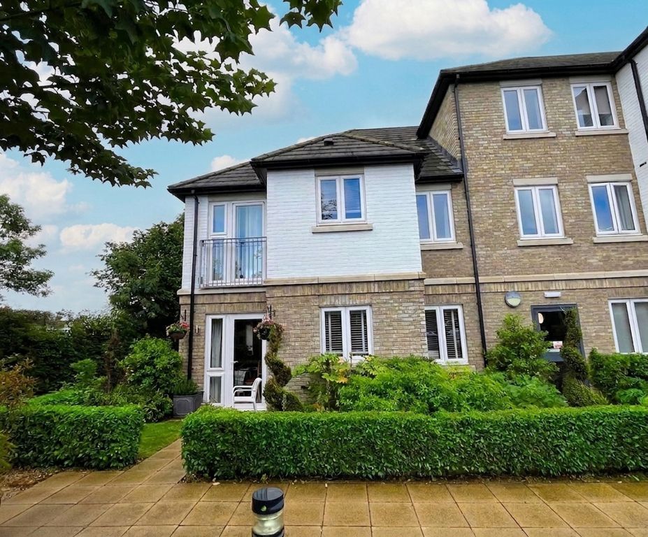 Property photo 1 of 12