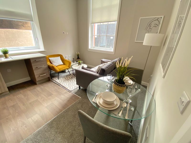 Property photo 3 of 23 One Bedroom Show Apartment