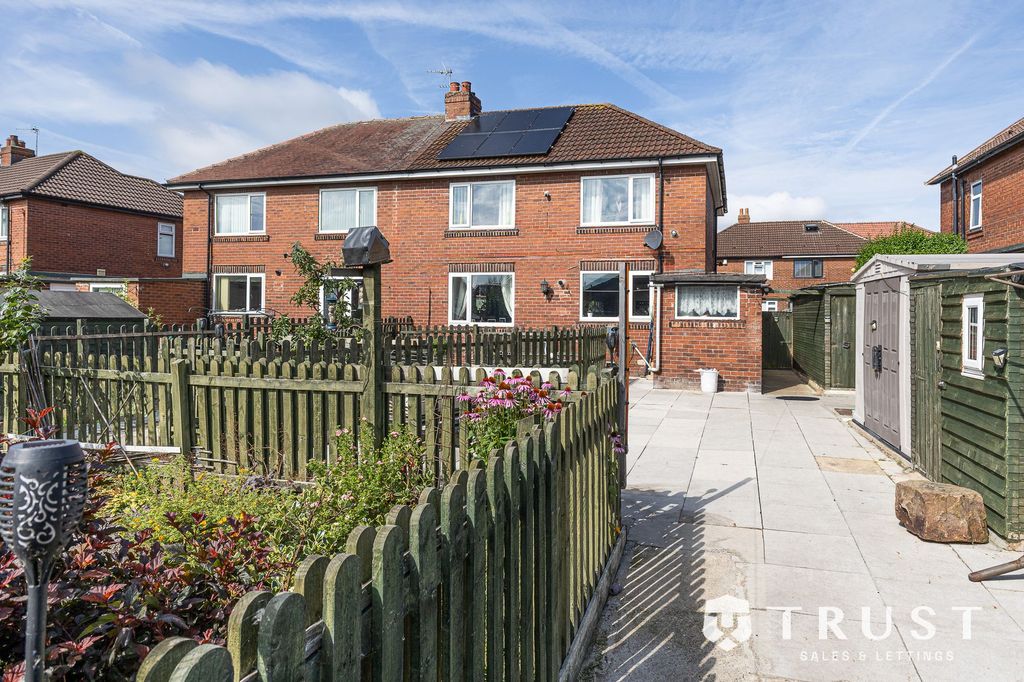 Property photo 3 of 30