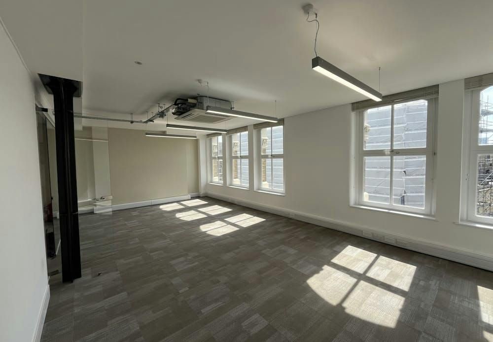 Property photo 3 of 8 Internal 2.Jpg