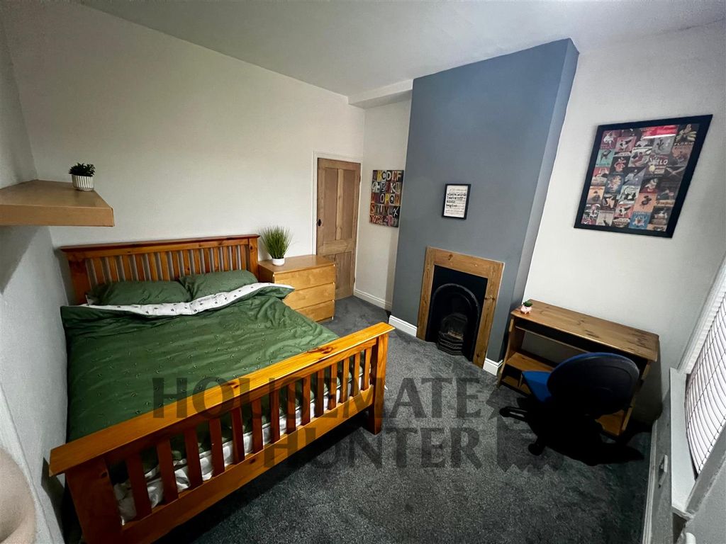 Property photo 3 of 10 Img_2115 2.Jpg