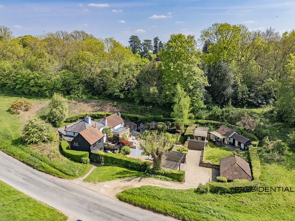 Property photo 1 of 43