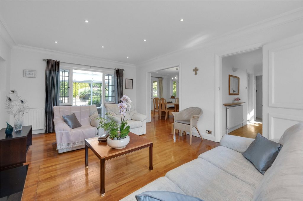 Property photo 3 of 23 Reception Room