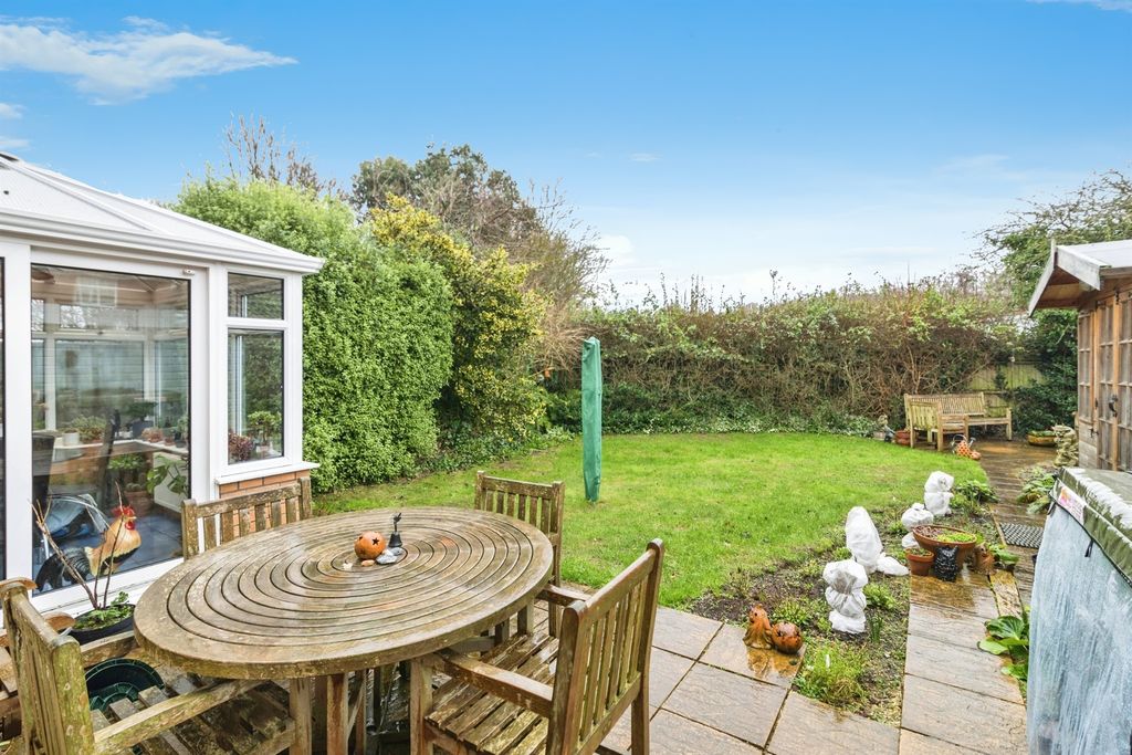 Property photo 2 of 17