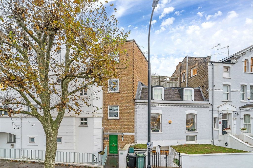 Property photo 1 of 11 Exterior