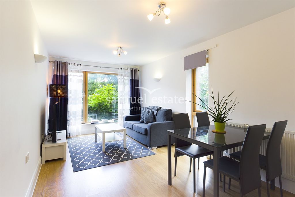 Property photo 1 of 14 Living Room