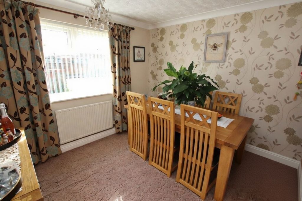 Property photo 3 of 13 Dining Or Bedroom 4