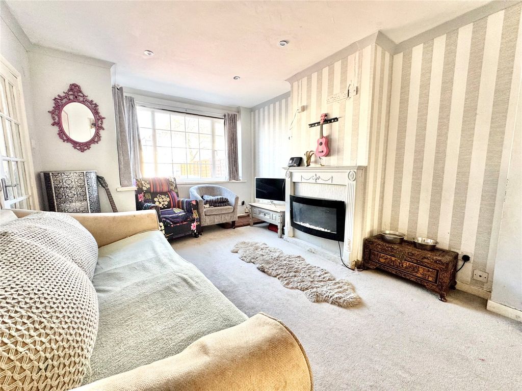 Property photo 2 of 14 Picture No. 19