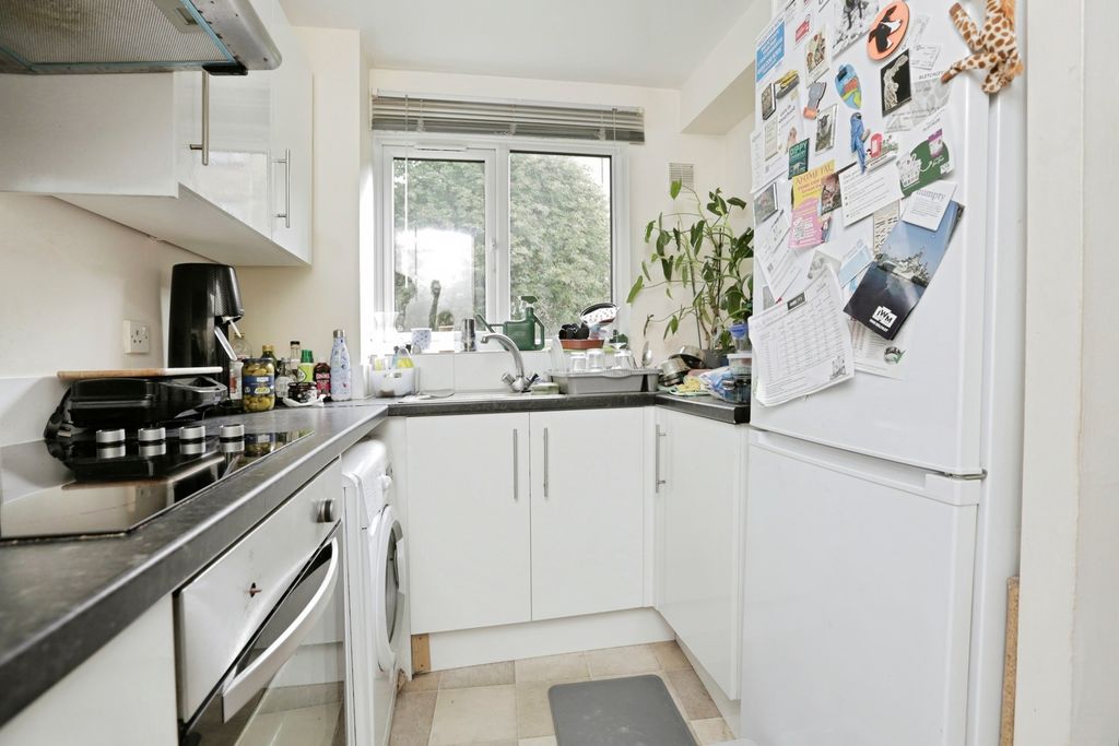 Property photo 3 of 17 Photo