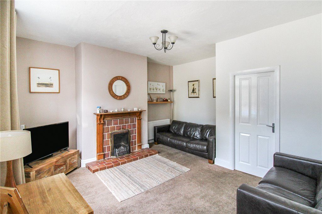 Property photo 3 of 15 Living Room No. 02