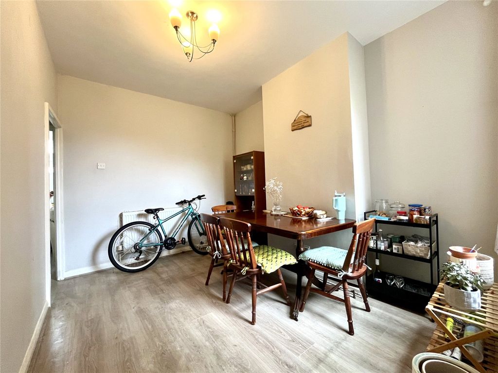 Property photo 3 of 8 Dinning Room