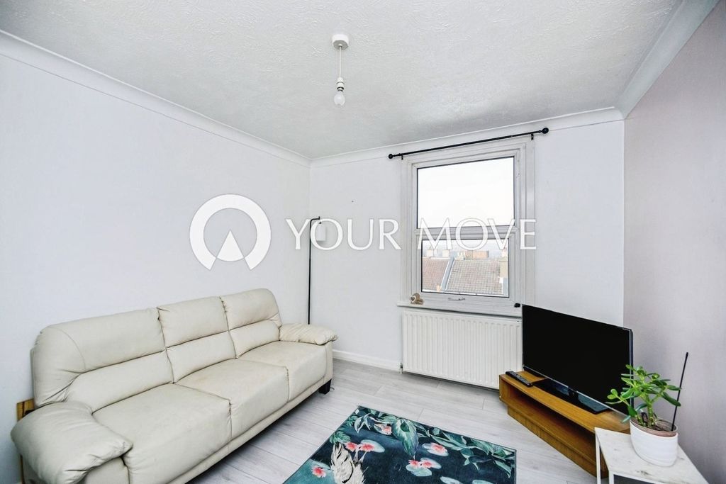 Property photo 2 of 9 Pbox-Img.Jpg